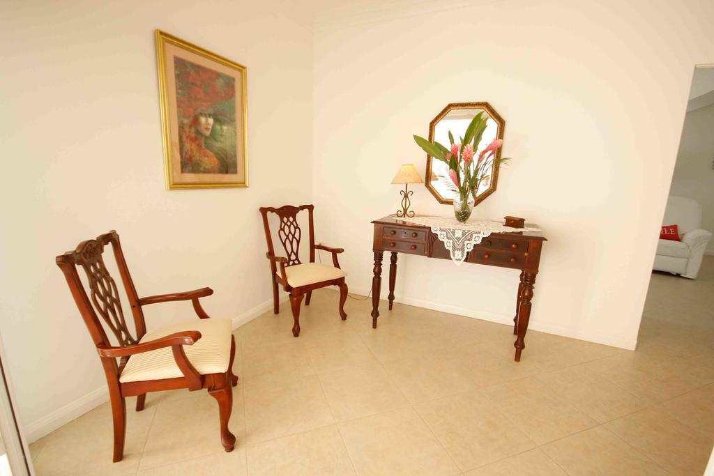 Cattleya Luxury Suites 킹스톤 객실 사진