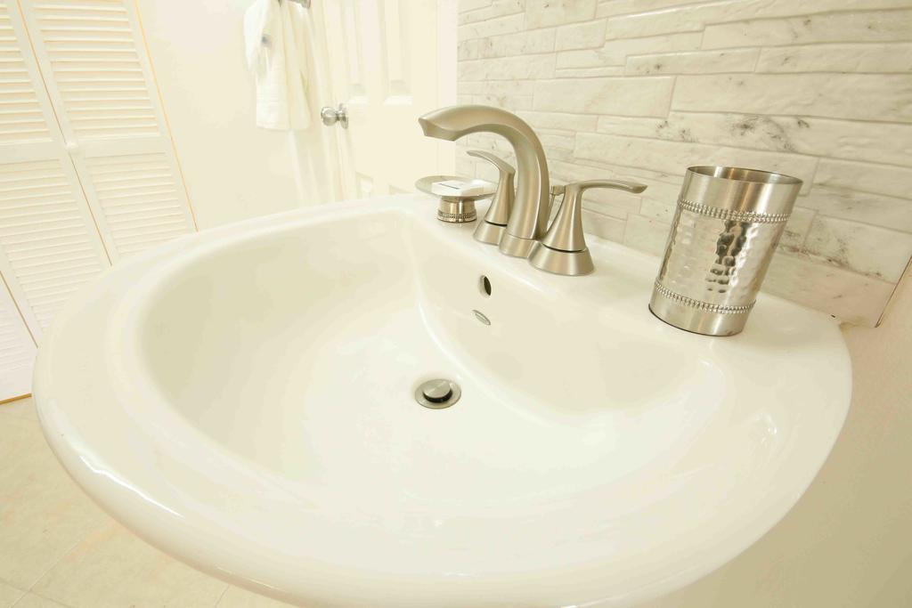Cattleya Luxury Suites 킹스톤 객실 사진