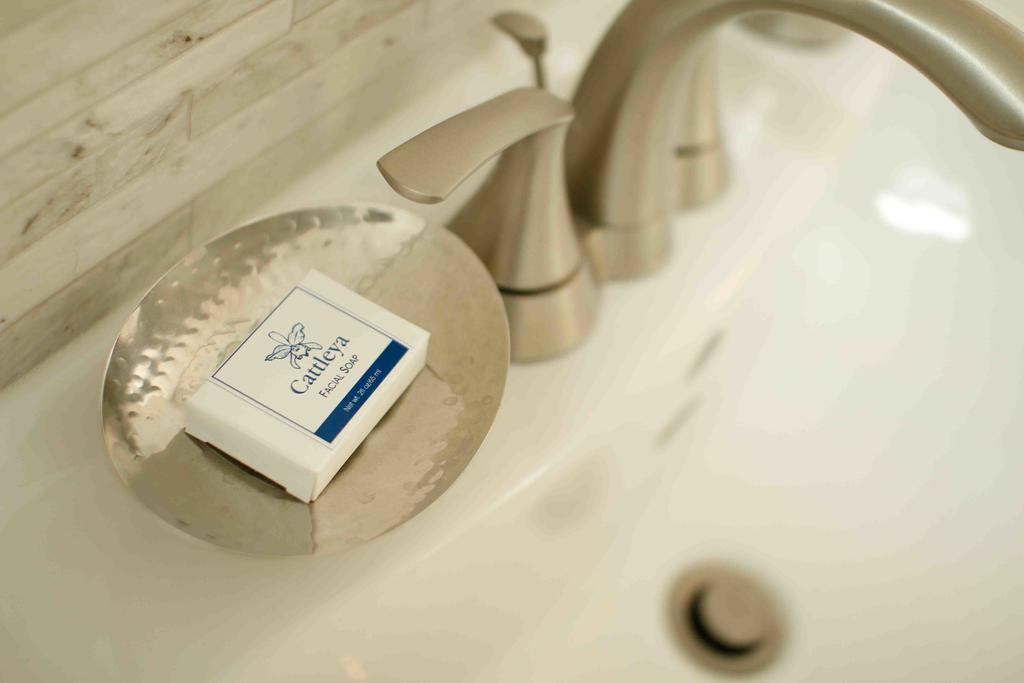 Cattleya Luxury Suites 킹스톤 객실 사진