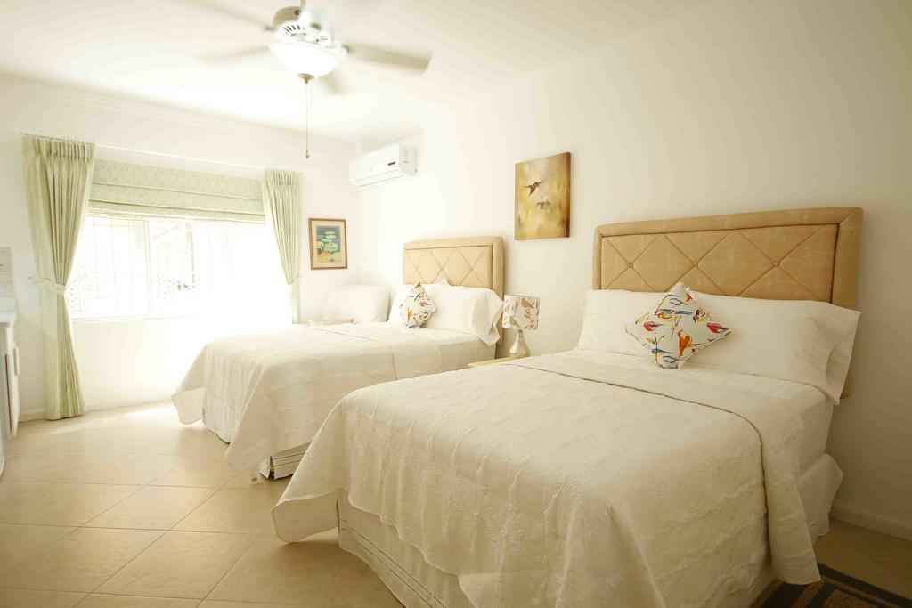 Cattleya Luxury Suites 킹스톤 외부 사진