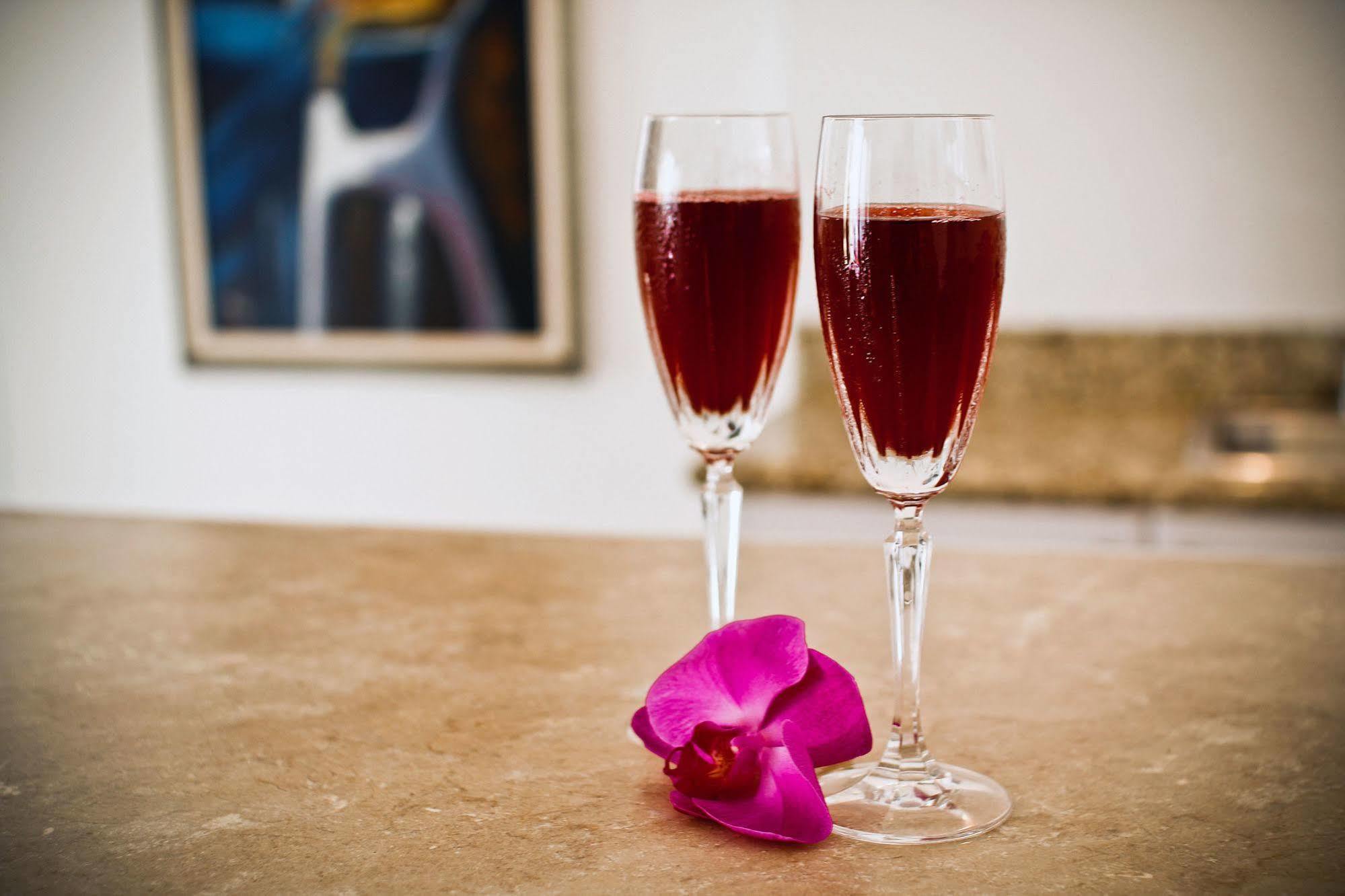 Cattleya Luxury Suites 킹스톤 외부 사진
